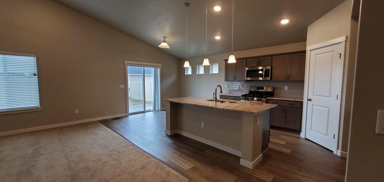 637 E Warrior Basin St #NA - Photo 2 of 31