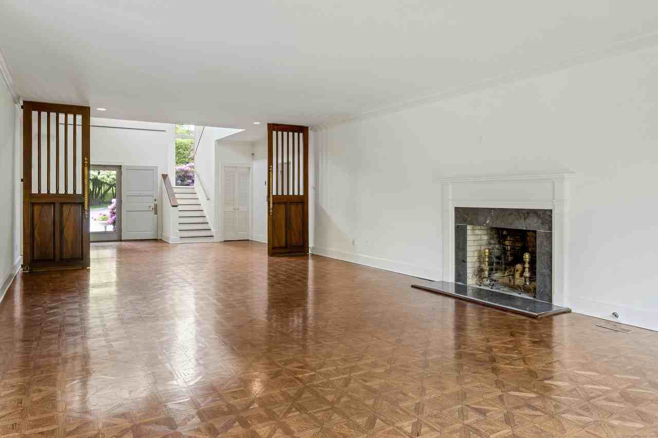 680 Weed St - Photo 5 of 31