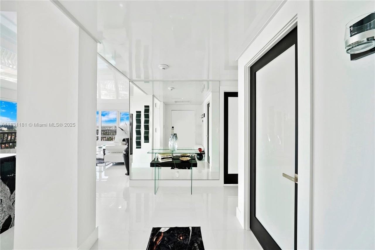 4020 Galt Ocean Dr #1801