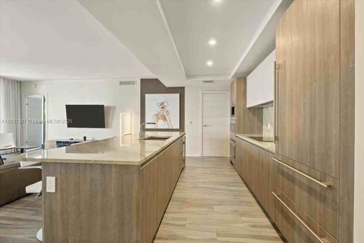 801 S Miami Ave #4708