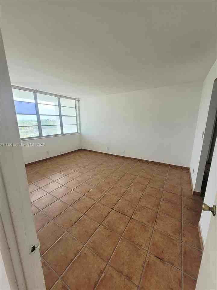 2025 Ne 164th St #602 - Photo 2 of 13