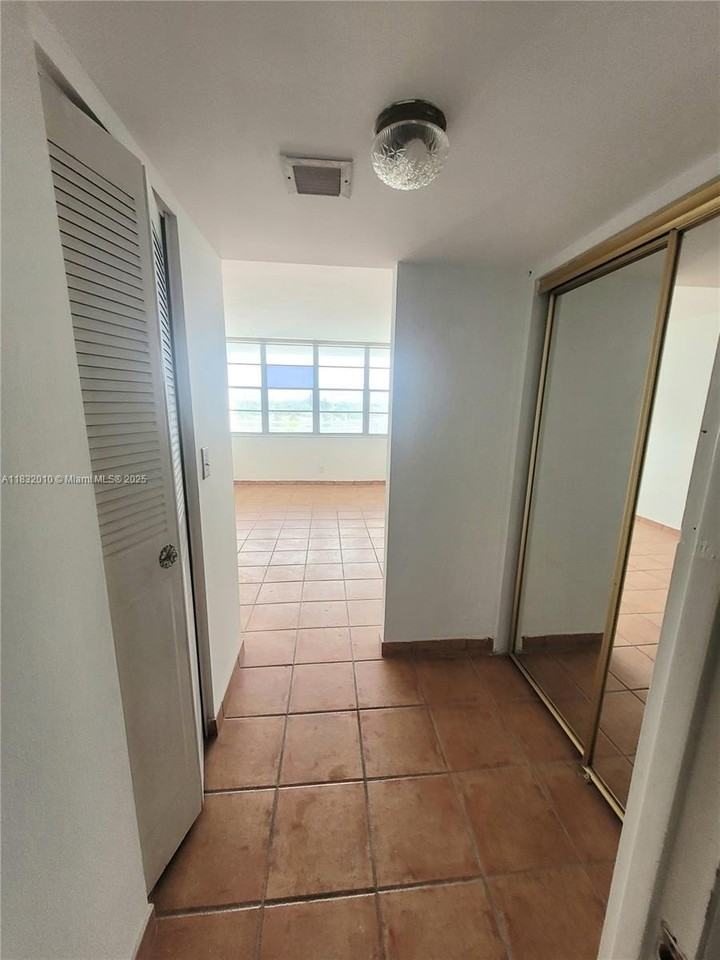 2025 Ne 164th St #602 - Photo 5 of 13