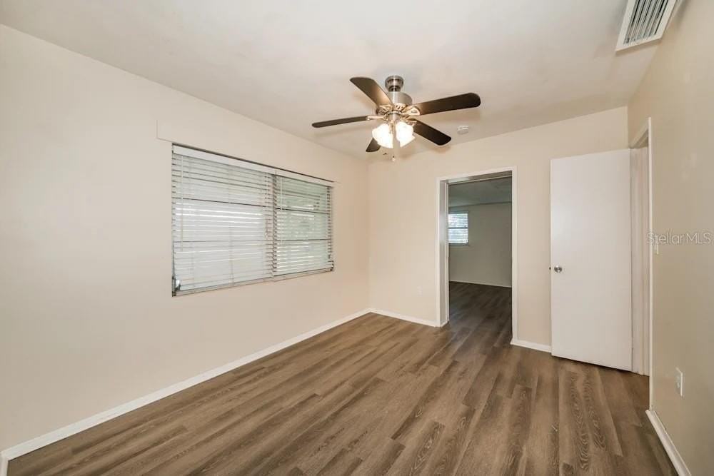 1109 Myrtle Ave - Photo 6 of 15