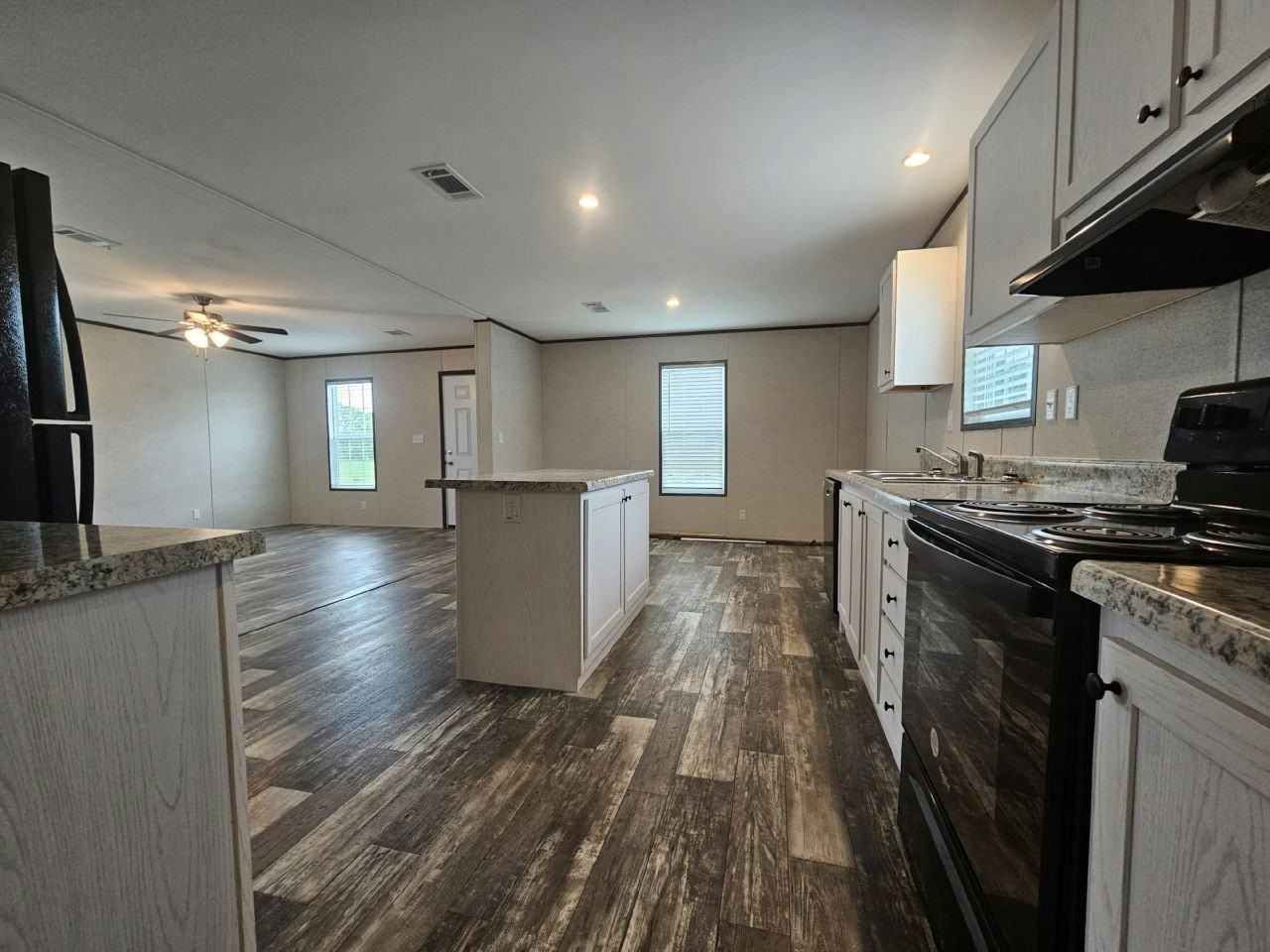 464 Suwanee Dr #2041 - Photo 4 of 11