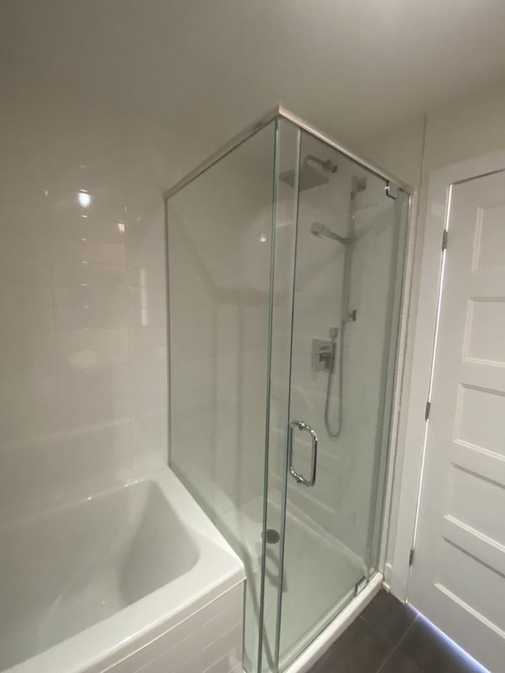 711 Rue de la Commune O - Photo 7 of 13