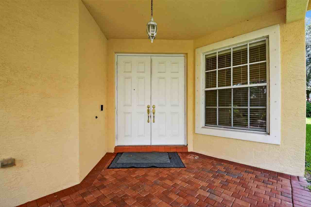 8951 Morgan Landing Way - Photo 5 of 50