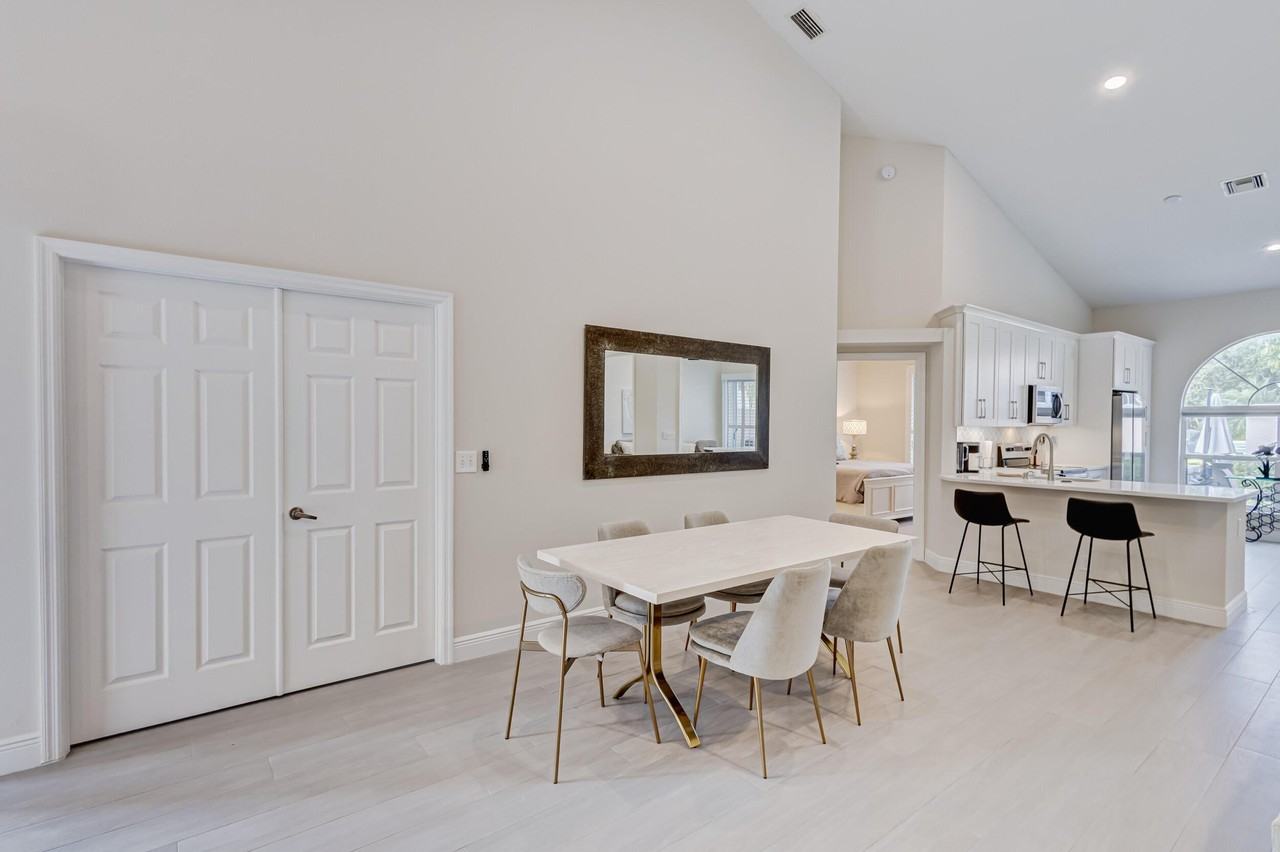 802 Sabal Palm Ln - Photo 4 of 32