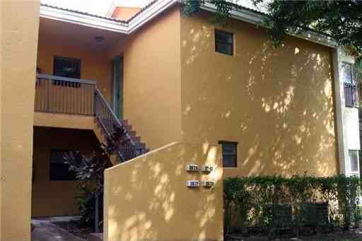 3840 Coral Tree Cir #3840