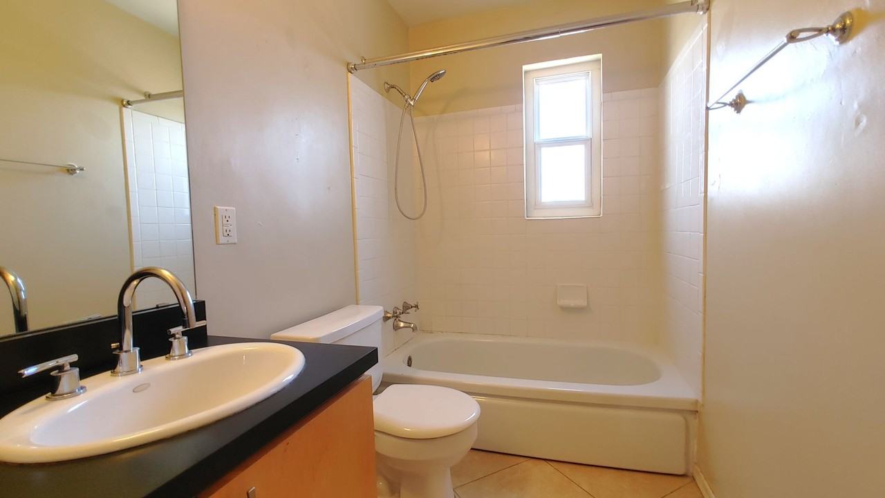 7910 Morrow Ave Ne - Photo 5 of 11