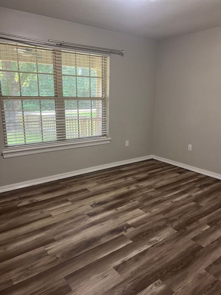 143 Hazel Ln - Photo 6 of 12