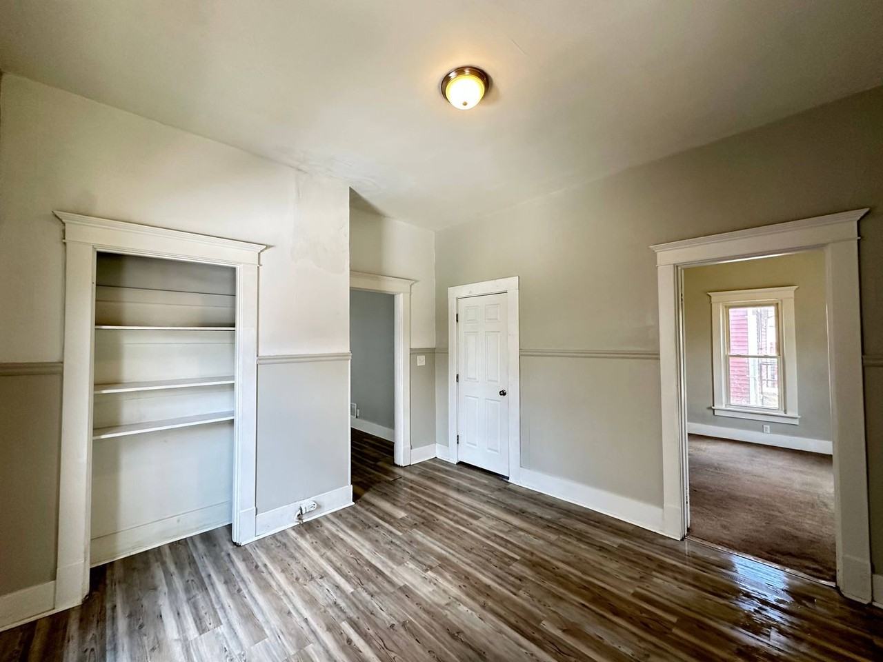 2014 Logan Ave - Photo 2 of 9