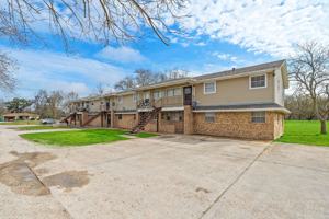 featured image of 2729 Main Street