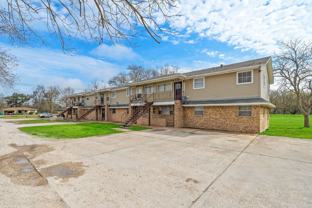 2729 Main - Photo 1 of 1