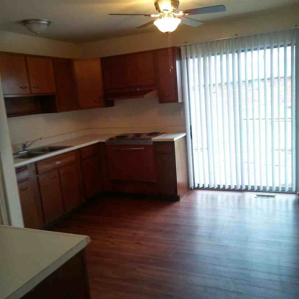 207 Marwood Ct - Photo 3 of 6