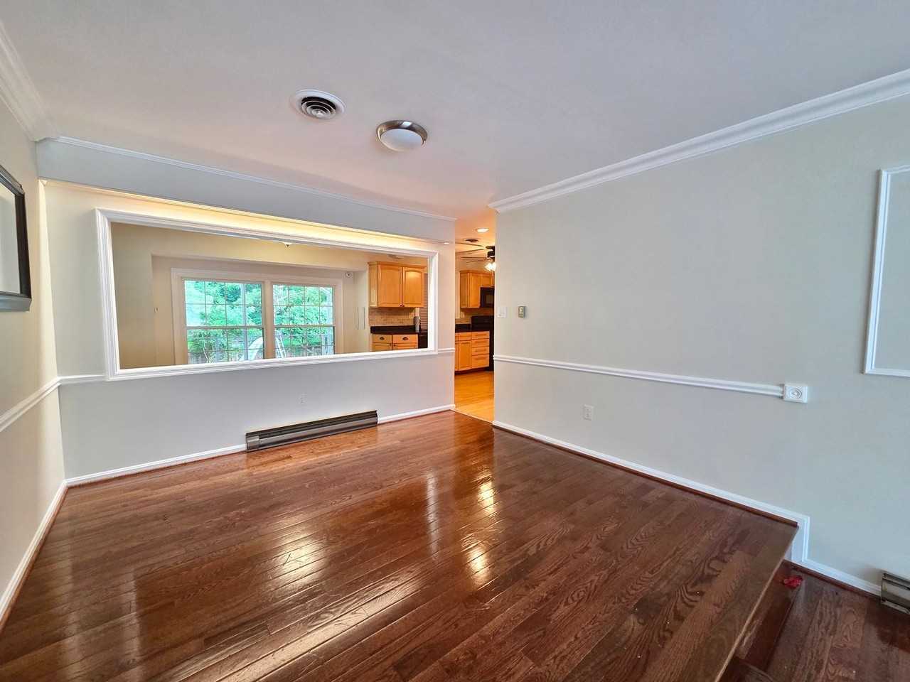 4921 Rees Ln - Photo 3 of 50