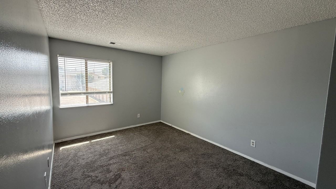 2231 Sable Blvd #905 - Photo 7 of 10