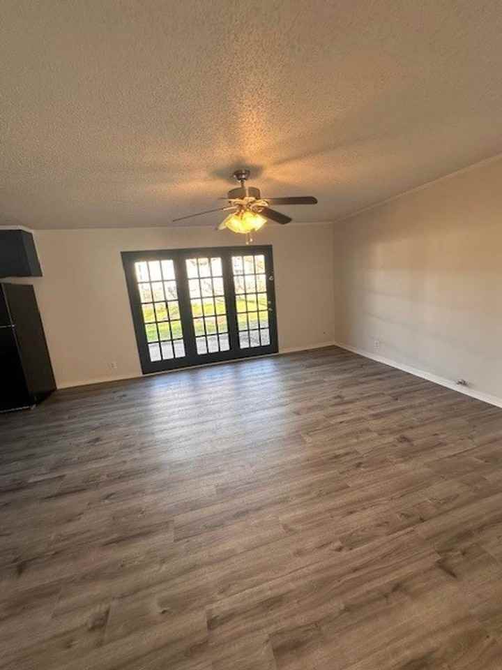 1930 S 14th St - Photo 5 of 18