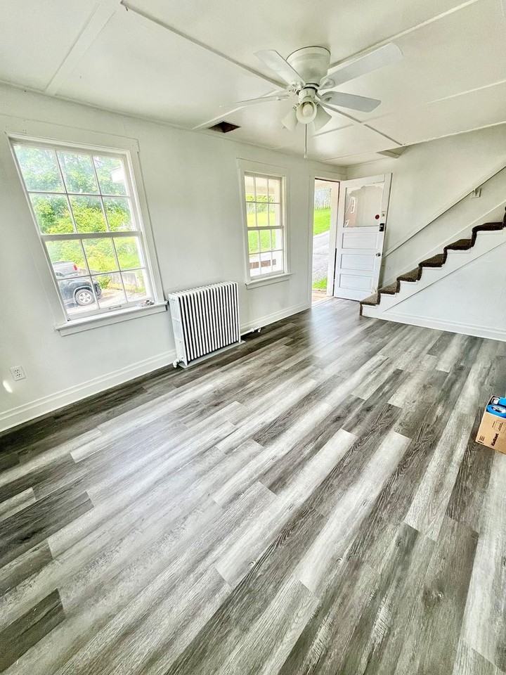 105 N Ridge St - Photo 6 of 15