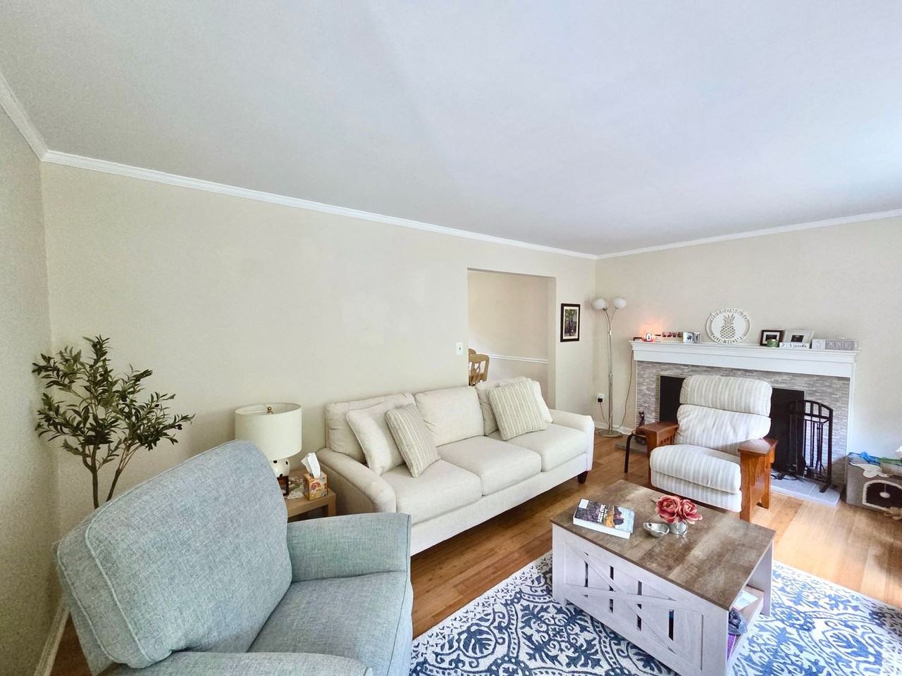 6912 Baltimore Ave - Photo 3 of 31