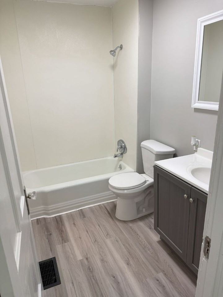 3701 3701 SW Munson Ave - 3701 SW Munson - Photo 2 of 28