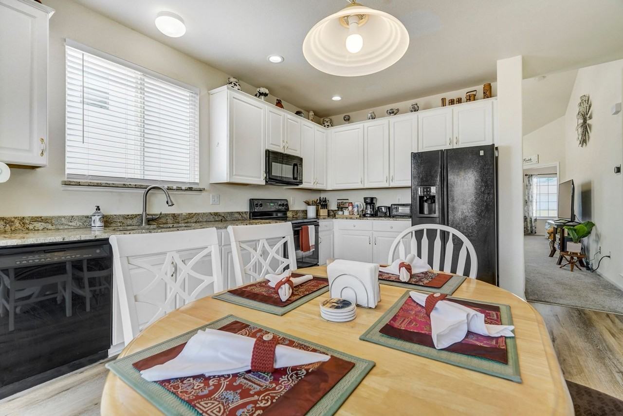 1415 Legend Oak Dr - Photo 7 of 30