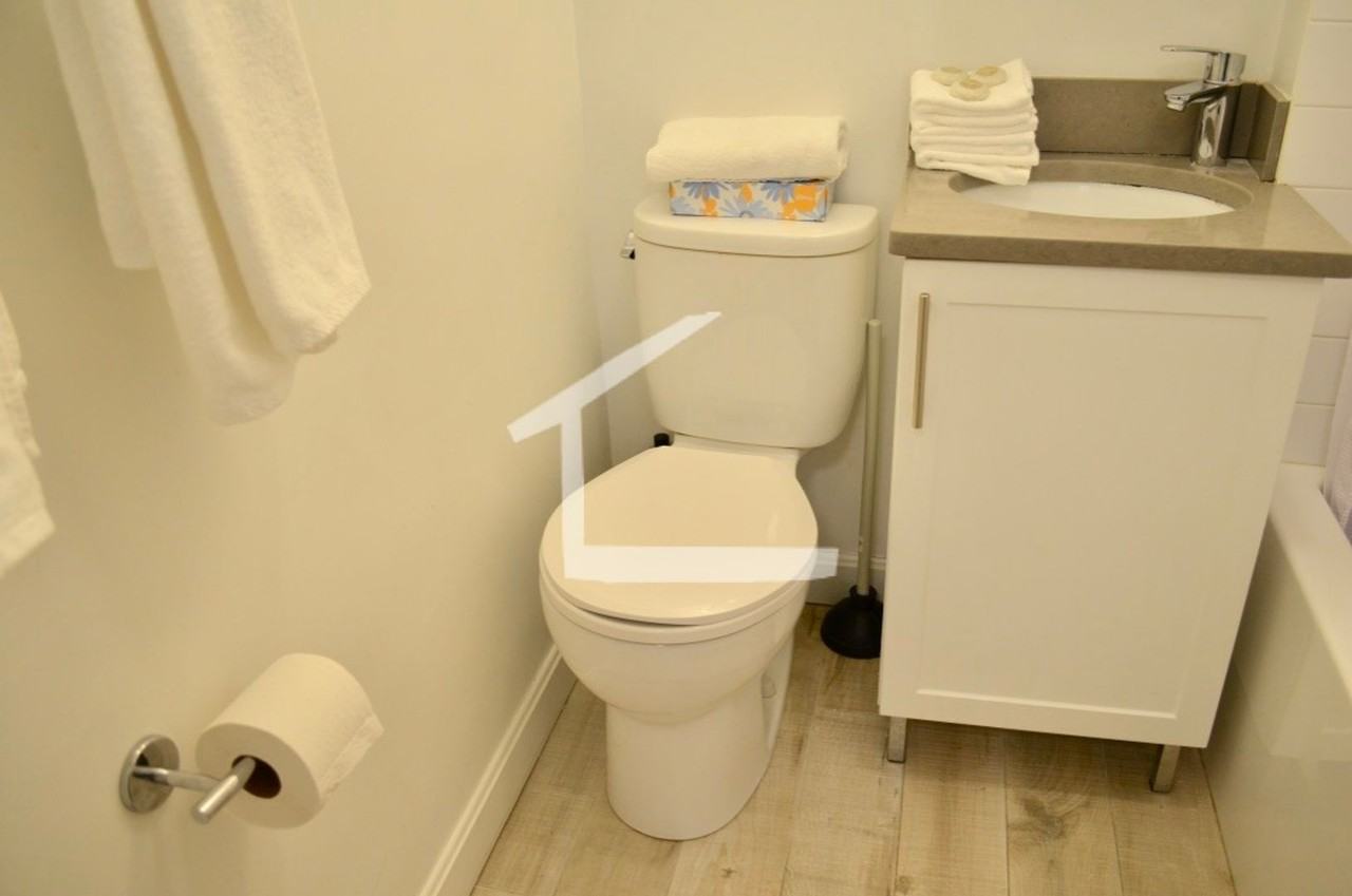 34 East Springfield Street - Photo 7 of 25