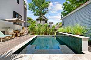 featured image of 7 Carrere Ct