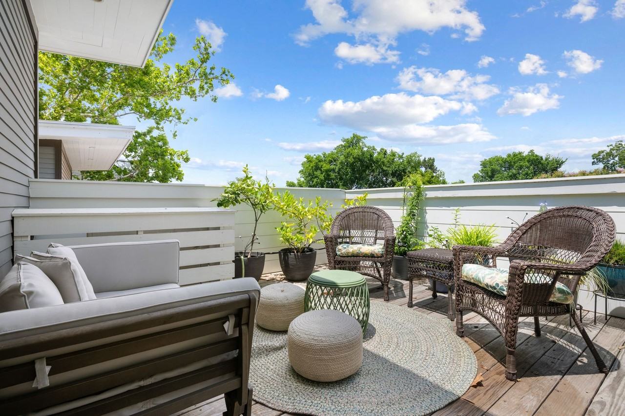 7 Carrere Ct - Photo 4 of 49