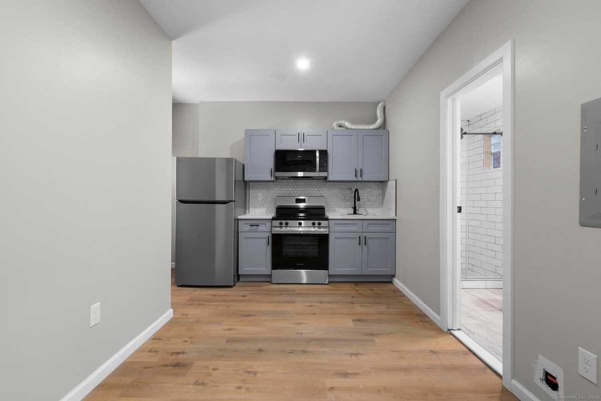 140 Grand St ##3c - Photo 4 of 12