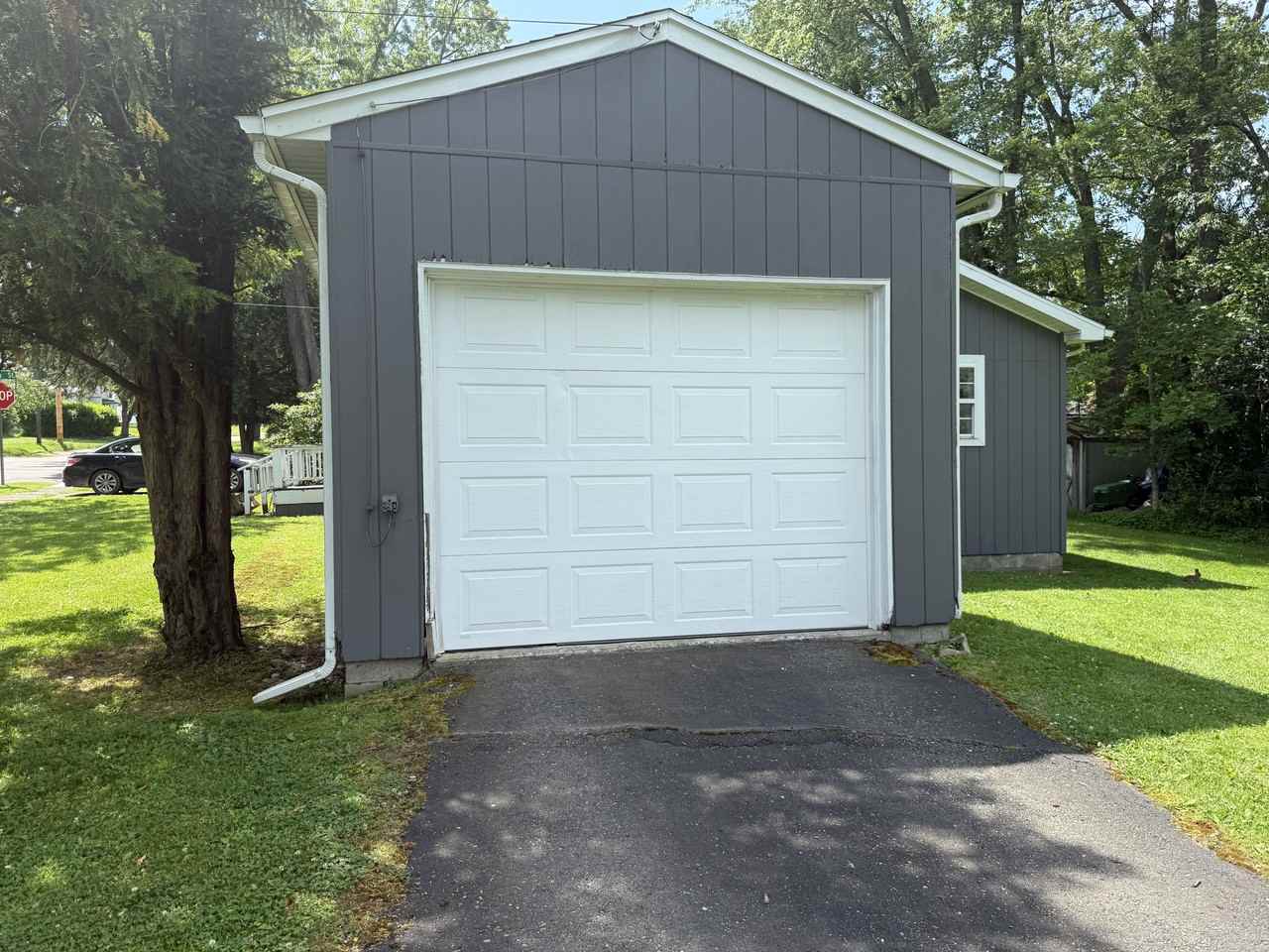 50 Elam Ave - Photo 2 of 12