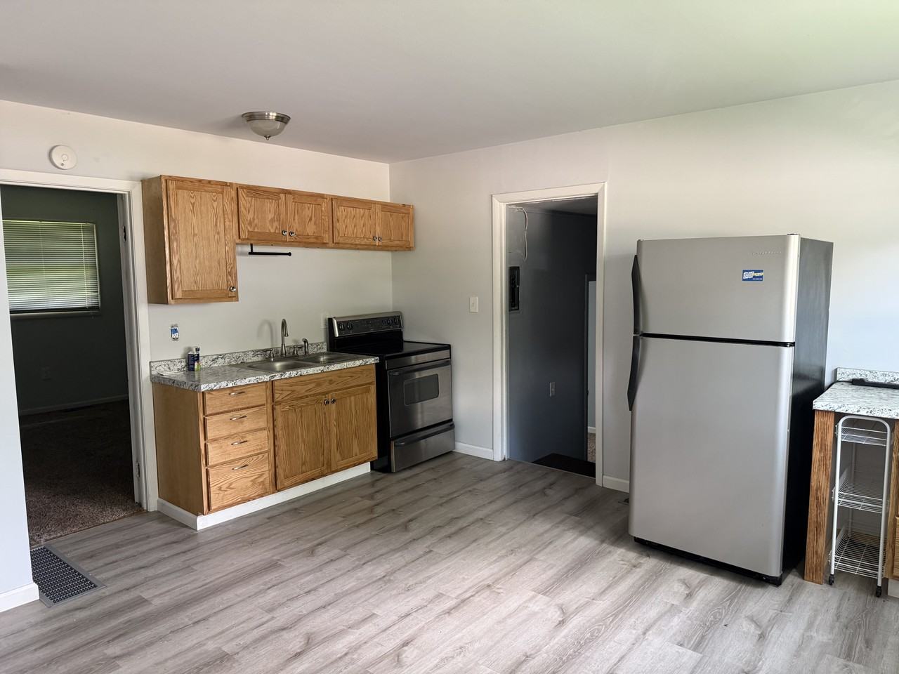 50 Elam Ave - Photo 3 of 12