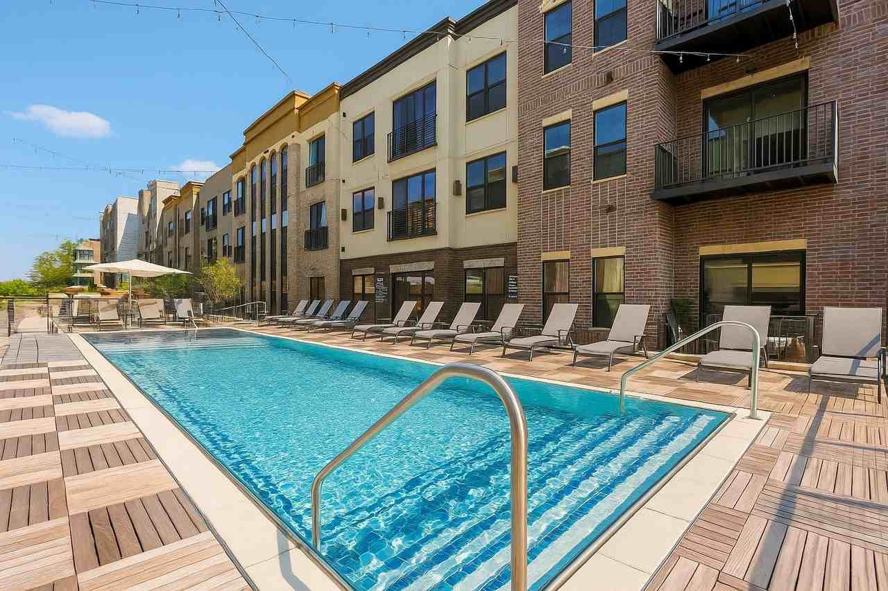 VER at Proscenium Apartments - Photo 6 of 21