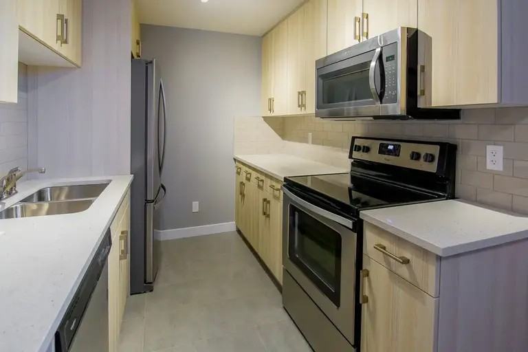 9835 225 St Nw - Photo 2 of 18