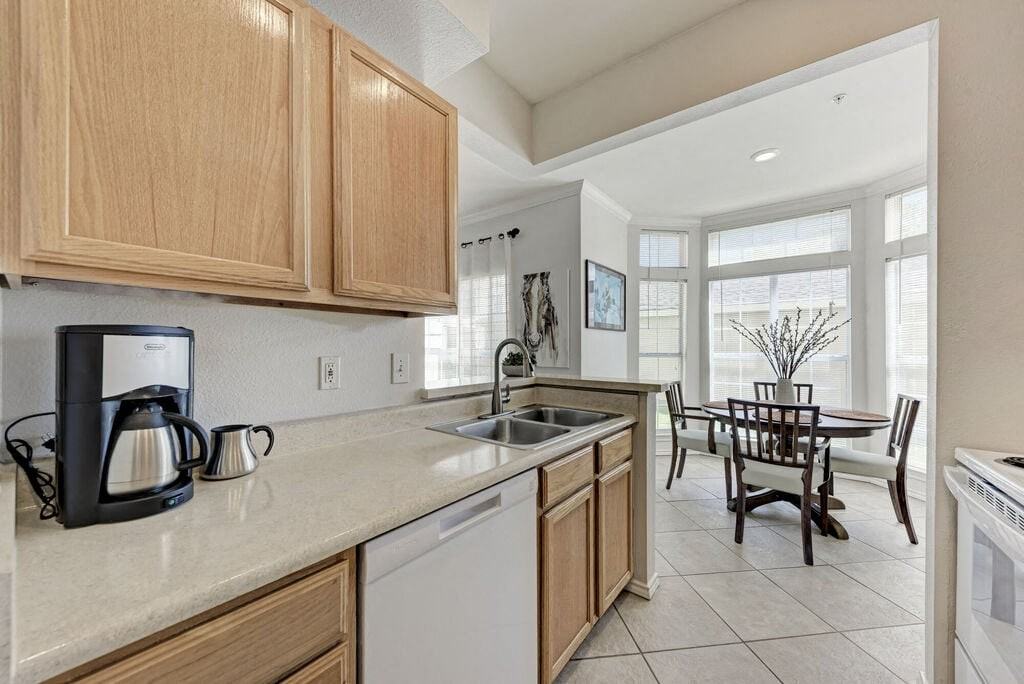 Riverhorse Ranch Apartments I - Photo 5 of 25