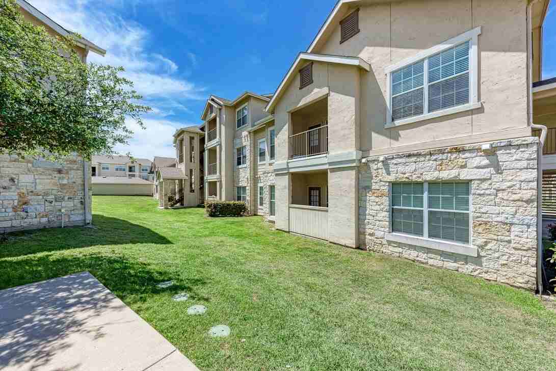 Riverhorse Ranch Apartments II - Photo 3 of 45