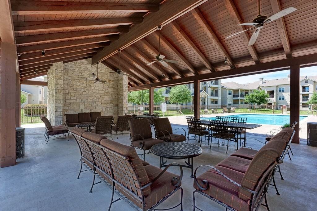 Riverhorse Ranch Apartments II - Photo 4 of 45