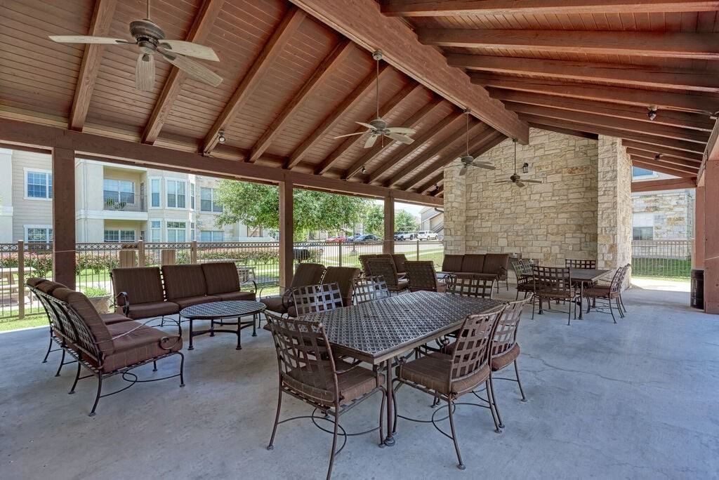 Riverhorse Ranch Apartments II - Photo 5 of 45