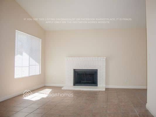 15720 Shadow Mountain Ln - Photo 3 of 11