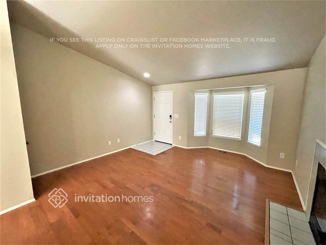 2618 107th Dr Ne - Photo 3 of 26