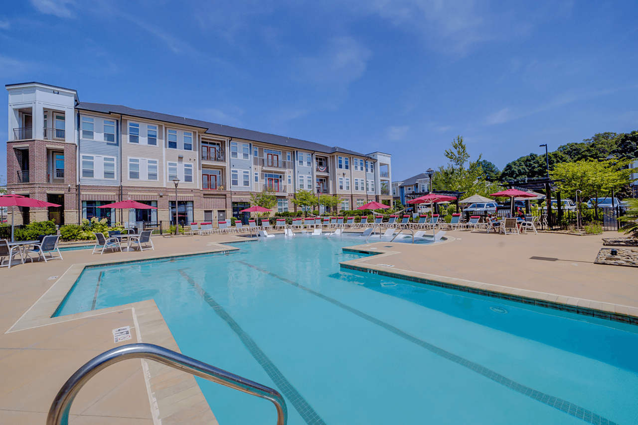 Holly Crest Apartments - Photo 3 of 50