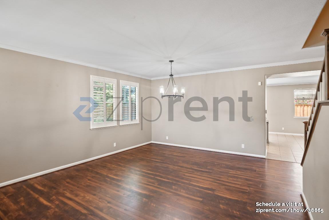 19 Lowell Ct - Photo 5 of 50