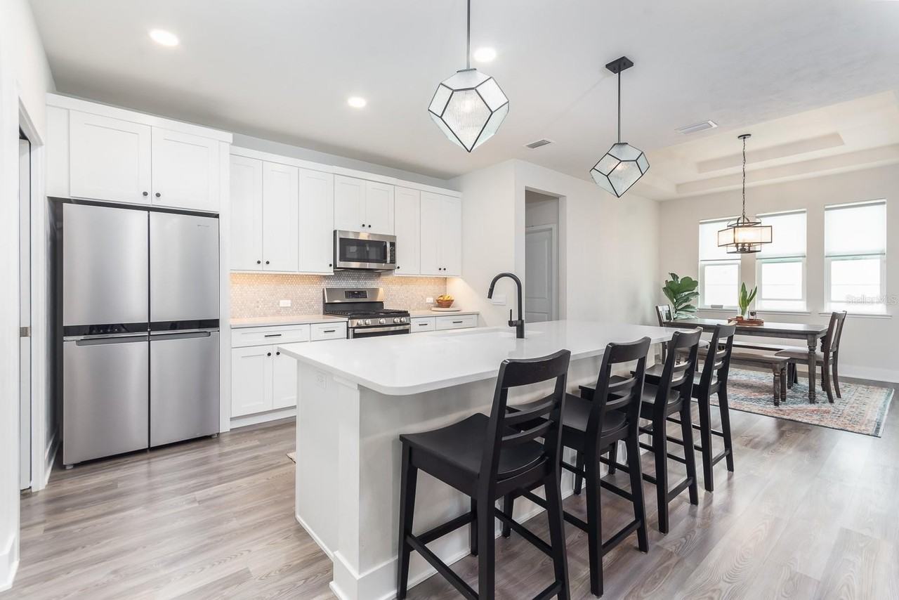 488 Sw 144th Dr - Photo 7 of 45