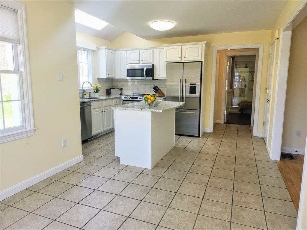 50 Fisher Rd - Photo 7 of 22