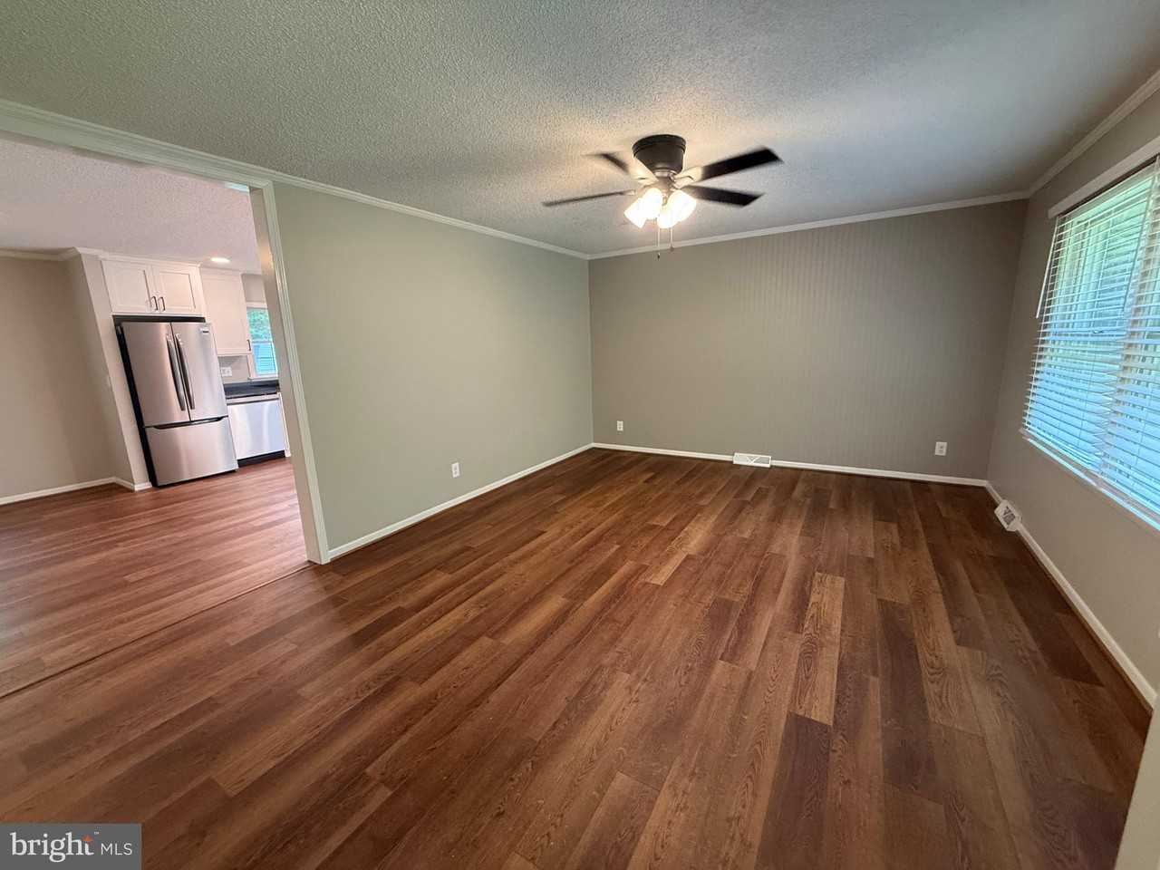 36720 Dixie Lyon Rd - Photo 2 of 18