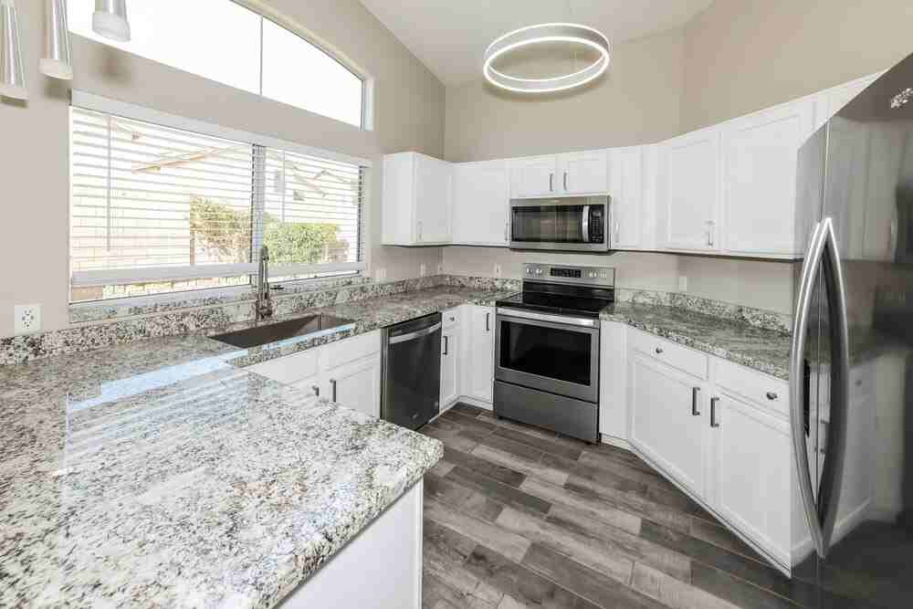 3916 E Morrow Dr - Photo 6 of 16