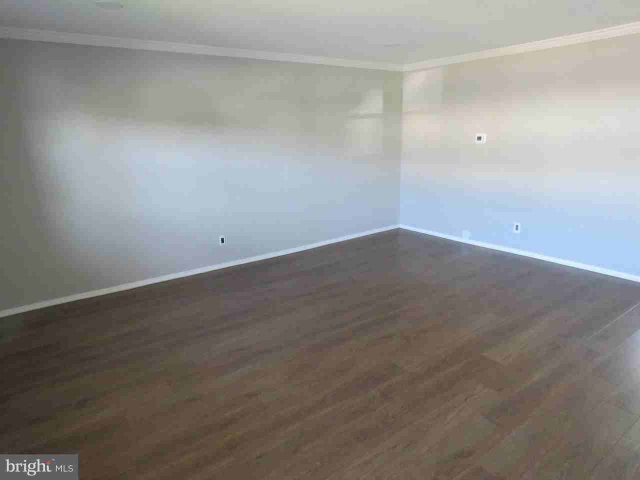 3207 Fairdale Rd - Photo 2 of 17