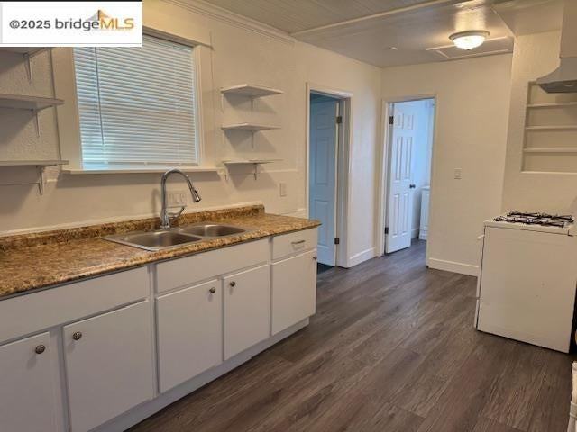 419 W 19th St - Photo 5 of 18