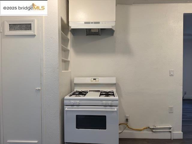 419 W 19th St - Photo 7 of 18