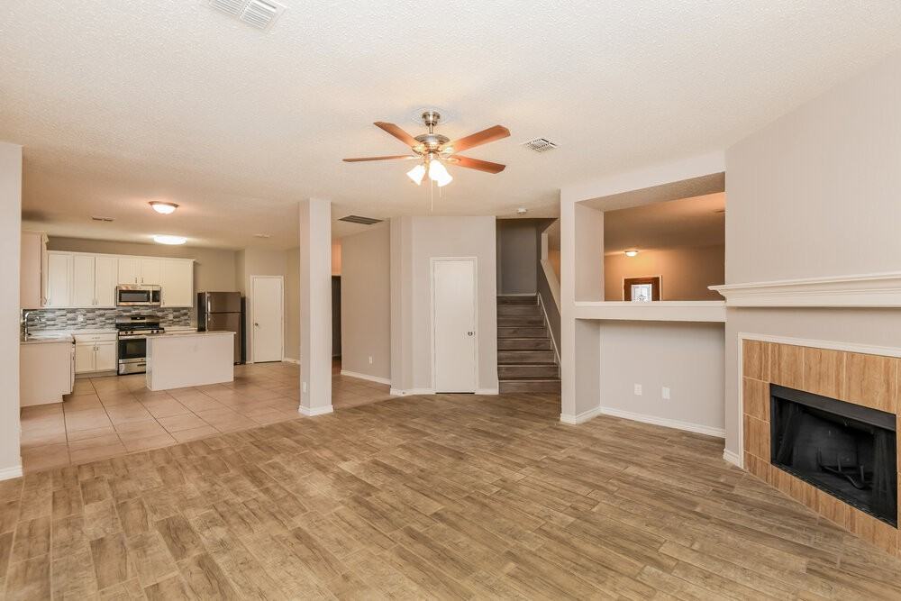 7806 Calgary Ln - Photo 6 of 20