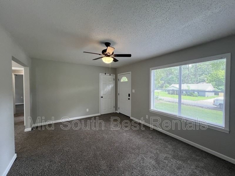 3497 Pryor St - Photo 3 of 11